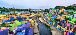 Kampung warna warni